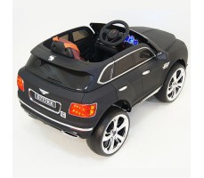 фото детского электромобиля RiverToys Bentley E777KX Black сзади