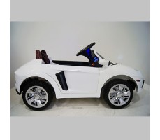 фото детского электромобиля RiverToys Е002ЕЕ White сбоку